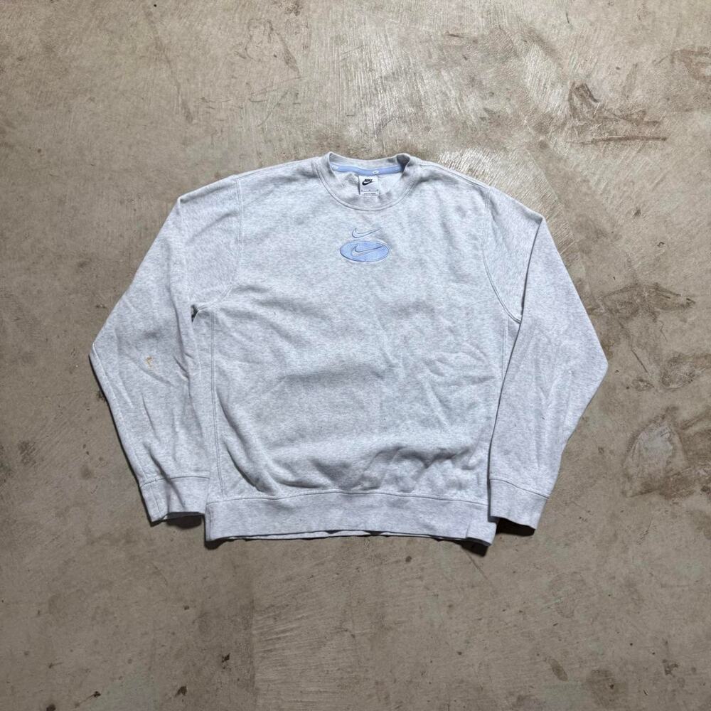 Nike Embroidered Logo Crewneck Sweatshirt